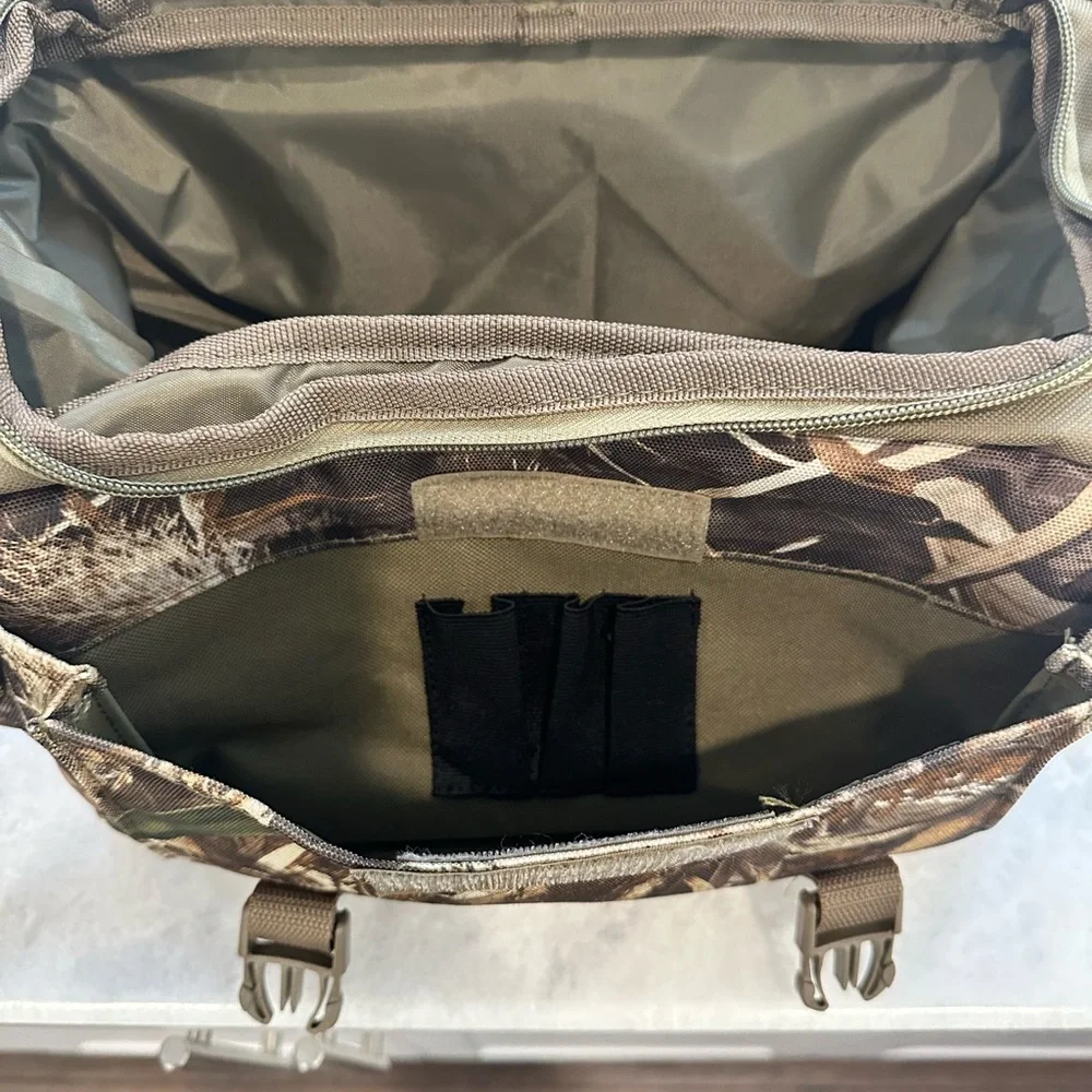 Air Blind Bag | Hunter’s Choice Bag with Strap and multiple compartments.